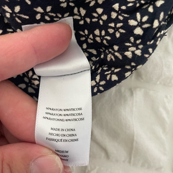 Rails Ellie Navy Floral Romper in Petals - Picture 11 of 13